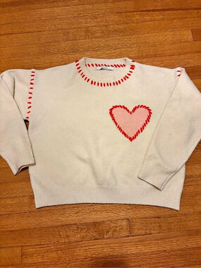Heart Detail Pattern Sweater Cream & Red